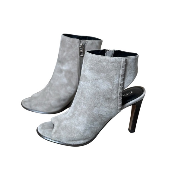 COACH Izzie Open Toe Shooties Gray Suede Booties Pumps 9 Grey Neutral Designer - Picture 1 of 12